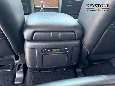 Used 2023 Nissan Armada SL w/ Captain's Chairs Package image 13