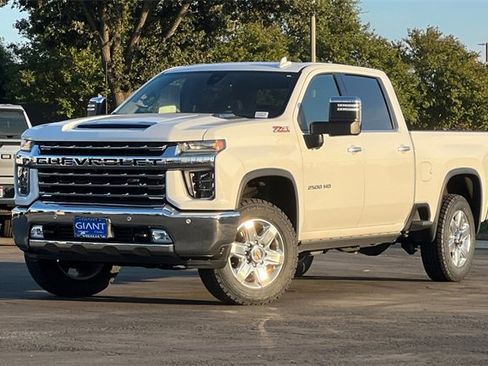 Used 2021 Chevrolet Silverado 2500 LTZ w/ LTZ Premium Package image 8