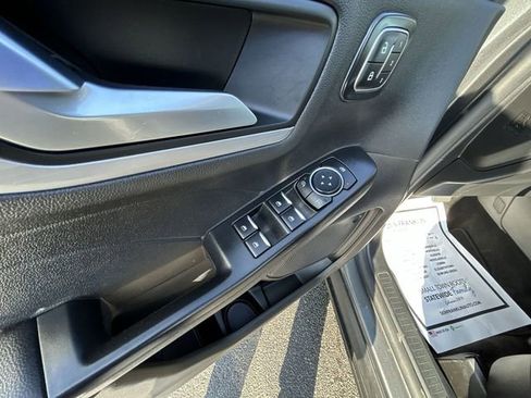 Used 2025 Ford Escape Platinum AWD/4WD image 19