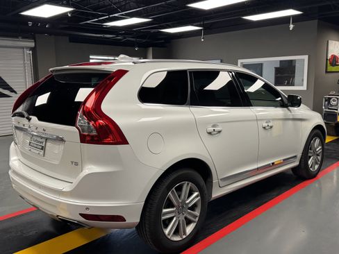 Used 2016 Volvo XC60 T5 Platinum image 6