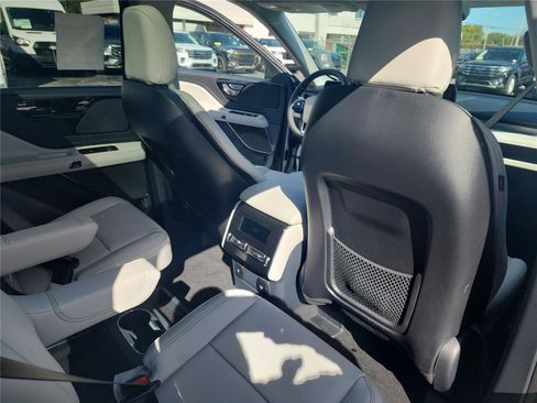 New 2026 Lincoln Aviator Premiere image 23