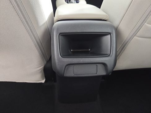 Used 2024 Honda HR-V LX image 17