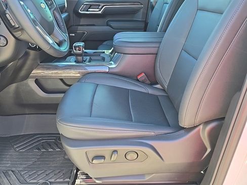 Certified 2025 Chevrolet Silverado 1500 LTZ w/ LTZ Premium Package image 22