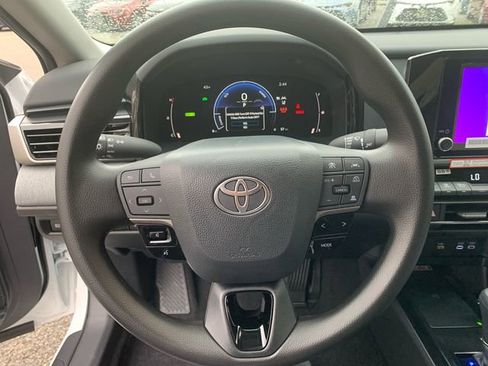 New 2026 Toyota Camry LE AWD/4WD image 17