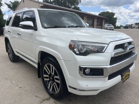Used 2015 Toyota 4Runner Limited AWD/4WD image 7