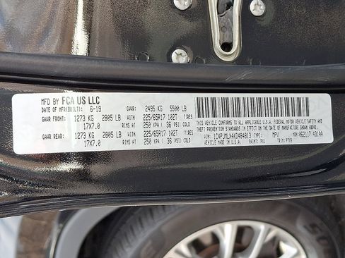 Certified 2019 Jeep Cherokee Latitude Plus image 26