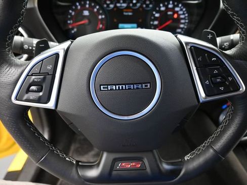 Used 2018 Chevrolet Camaro SS RWD image 17