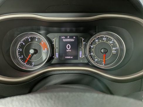 Used 2016 Jeep Cherokee 75th Anniversary AWD/4WD image 4