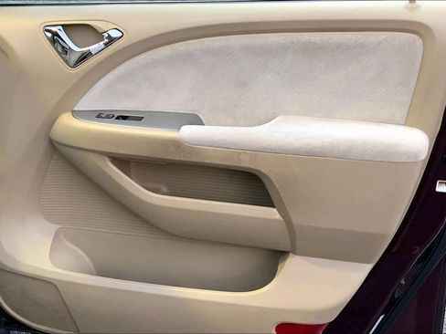 Used 2010 Honda Odyssey LX image 22