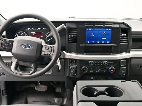 Used 2024 Ford F250 XL w/ Snow Plow Prep Package AWD/4WD image 10