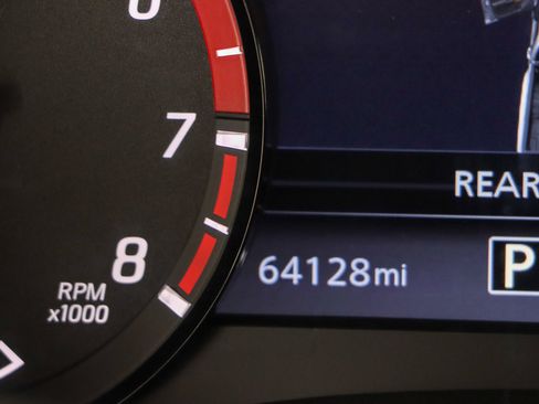 Used 2023 Nissan Frontier PRO-4X w/ Technology Package AWD/4WD image 17