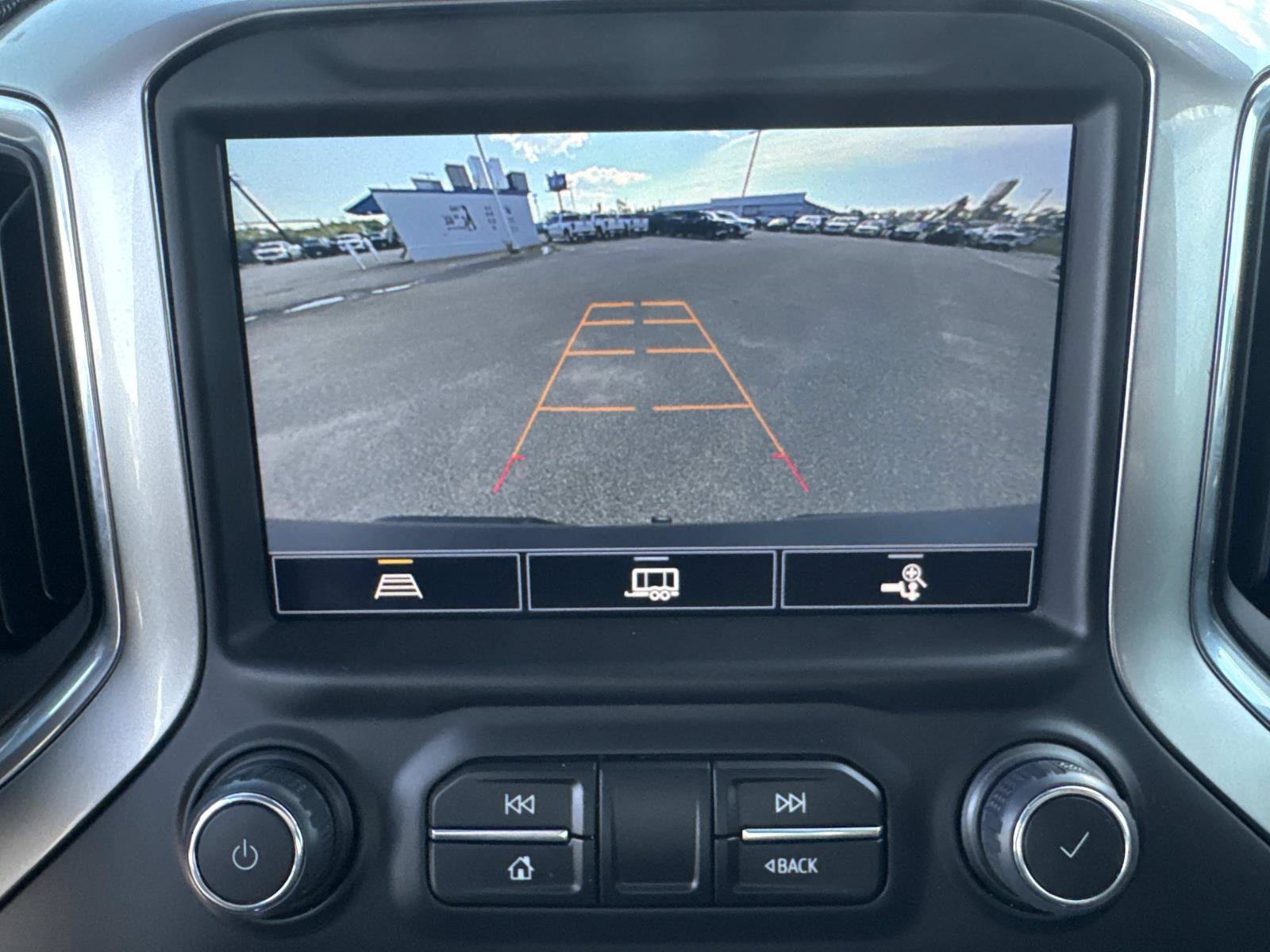 Used 2022 Chevrolet Silverado 1500 LTZ AWD/4WD image 31