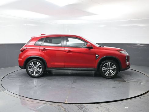 Used 2024 Mitsubishi Outlander Sport AWD image 3