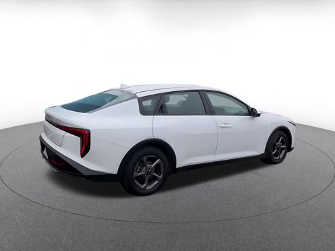 Used 2025 Kia K4 FWD image 14