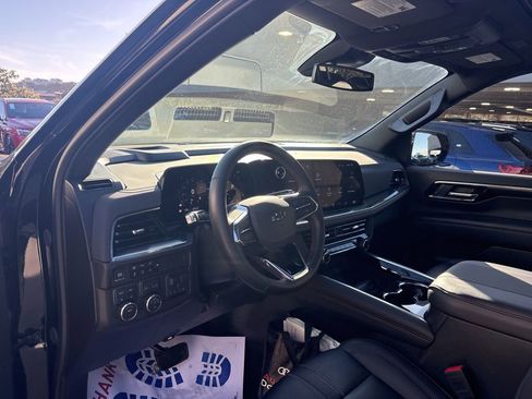 Used 2025 Chevrolet Suburban RST w/ Sun And Tow Package image 12