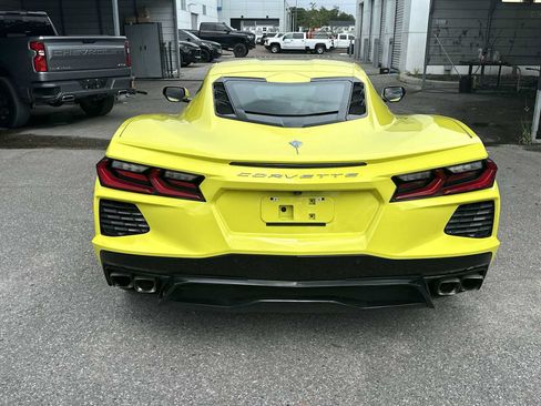 Certified 2022 Chevrolet Corvette Stingray Coupe w/ Chrome Exterior Badge Package RWD image 5