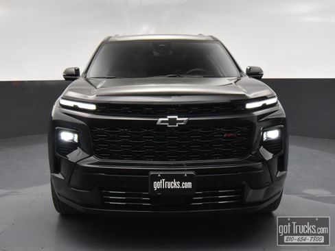 Used 2024 Chevrolet Traverse RS image 48