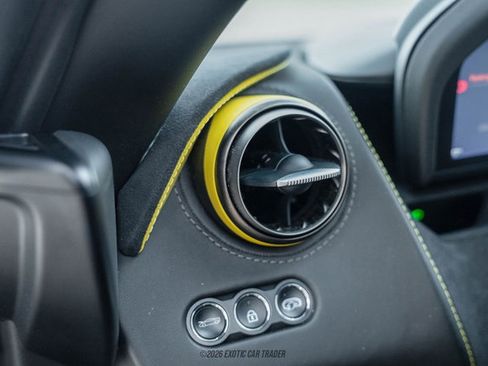 Used 2020 McLaren 720S Performance RWD image 40