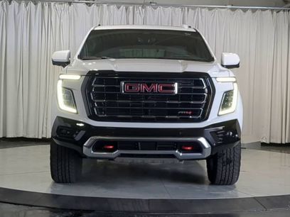 Used 2025 GMC Yukon AT4 w/ AT4 Premium Package