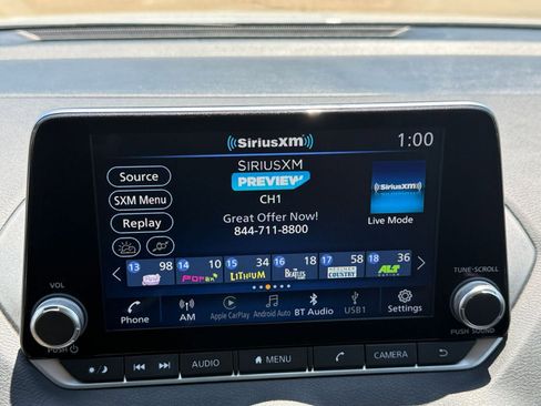 Used 2025 Nissan Sentra SV FWD image 20