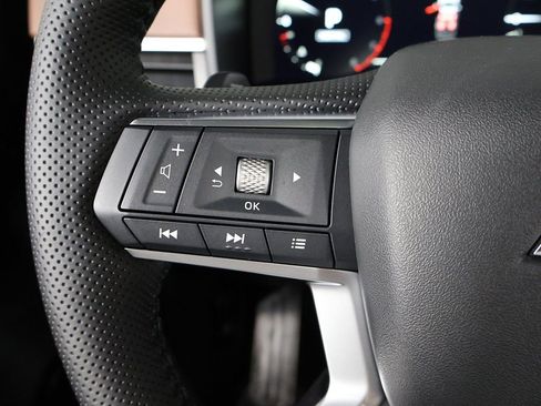 New 2025 Mitsubishi Outlander SEL image 47