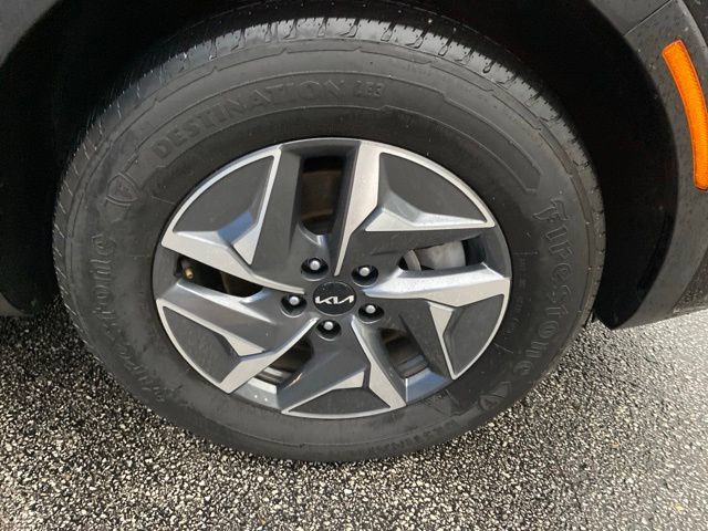 Used 2022 Kia Sorento S AWD/4WD image 12