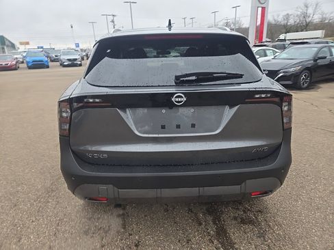 New 2026 Nissan Kicks SV image 6