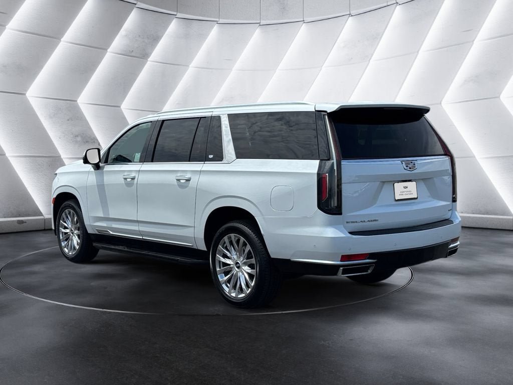 Certified 2023 Cadillac Escalade ESV Premium Luxury w/ Performance Package AWD/4WD image 3