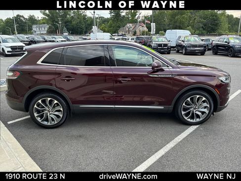 Certified 2023 Lincoln Nautilus Reserve w/ Equipment Group 201A AWD/4WD image 9