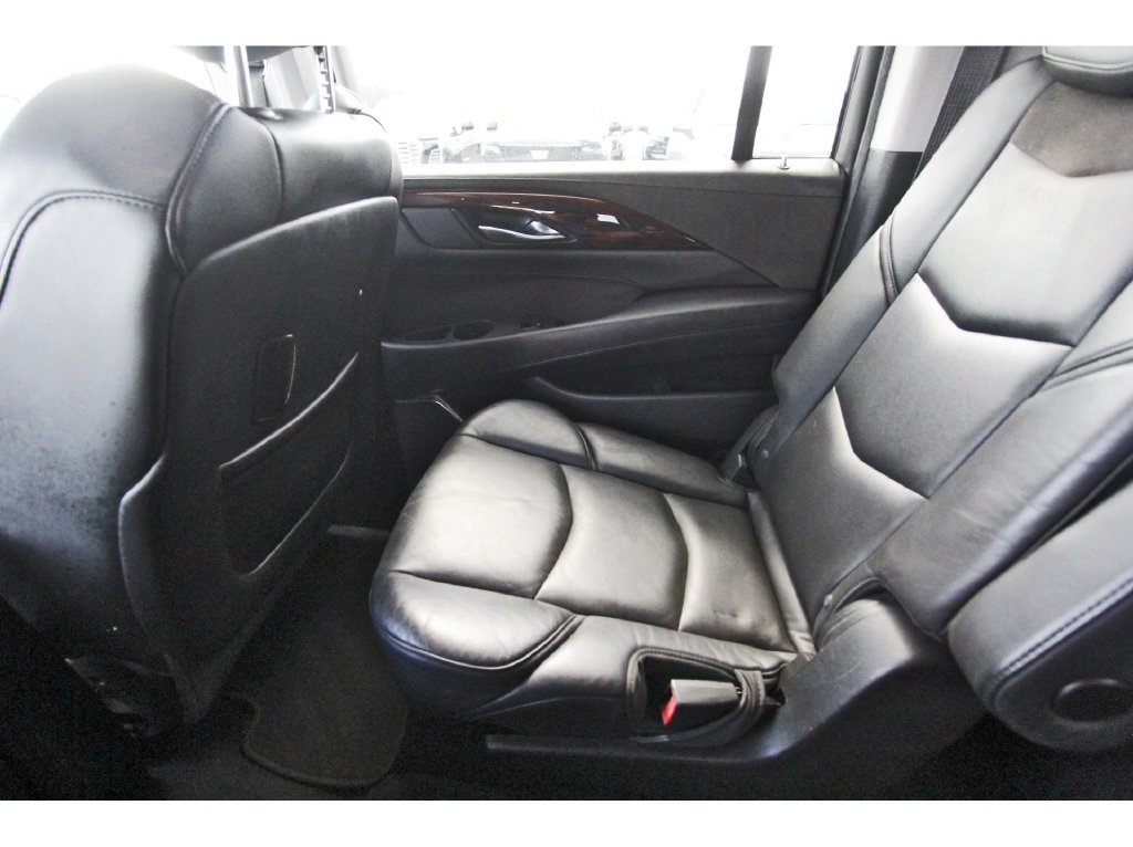 Used 2015 Cadillac Escalade ESV Premium RWD image 12