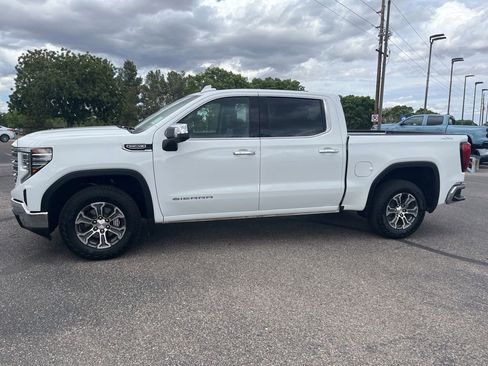 Used 2025 GMC Sierra 1500 SLT AWD/4WD image 2