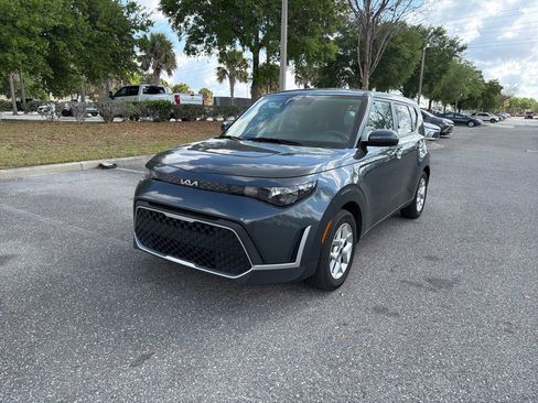 Used 2025 Kia Soul LX w/ LX Technology Package image 1