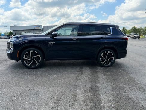 Used 2023 Mitsubishi Outlander SEL AWD/4WD image 9