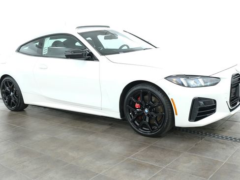 Used 2025 BMW 440i xDrive Coupe w/ Premium Package AWD/4WD image 6