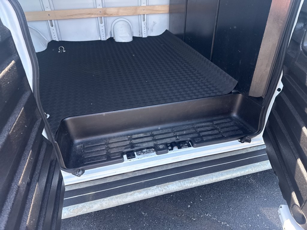 Used 2025 Chevrolet Express 2500 w/ Driver Convenience Package RWD image 18
