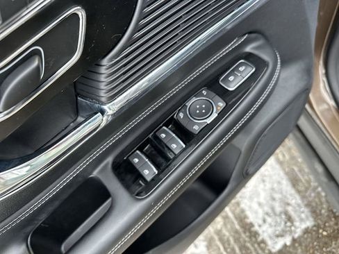 Used 2022 Lincoln Corsair Reserve w/ Sport Package image 7