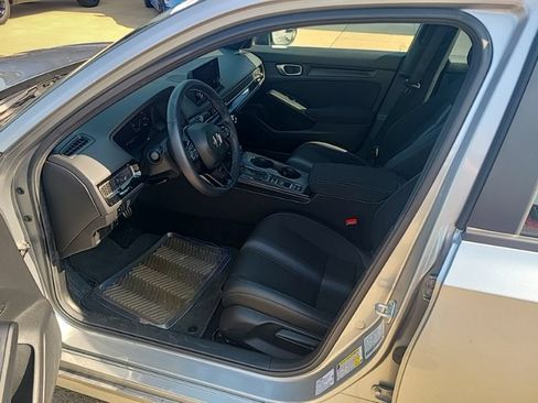 Used 2025 Honda Civic Sport image 13