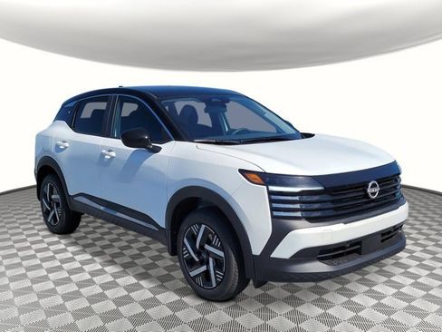 New 2025 Nissan Kicks SV image 7