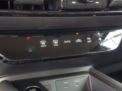 New 2025 Nissan Kicks SR image 22