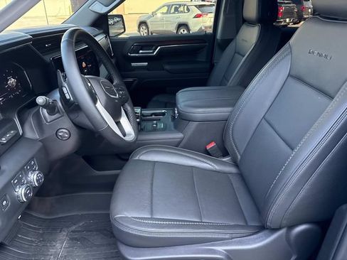 Used 2025 GMC Sierra 1500 Denali w/ Denali Reserve Package AWD/4WD image 12