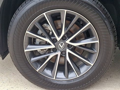 Certified 2025 Lexus NX 250 AWD w/ Accessory Package (2T) image 7