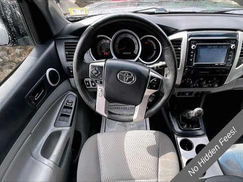 Used 2015 Toyota Tacoma 4x4 Double Cab w/ SR5 Package image 5