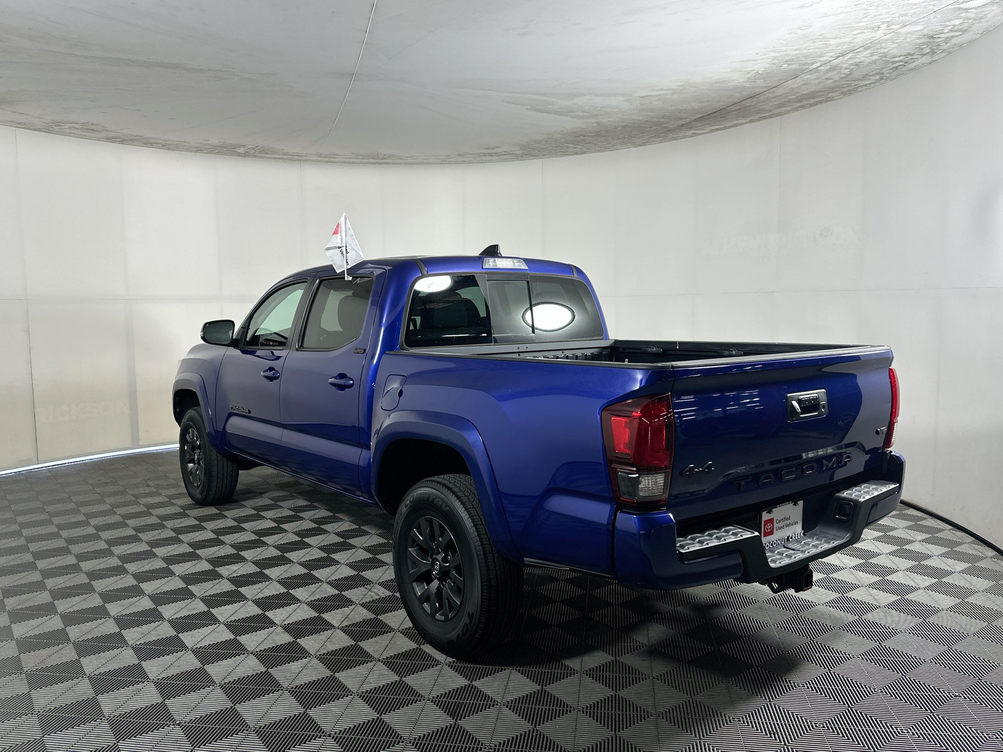 Certified 2023 Toyota Tacoma SR5 w/ Technology Package AWD/4WD image 5