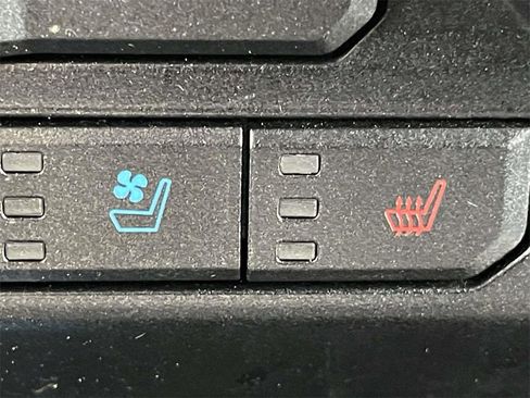 Used 2018 Ford F150 Lariat w/ Equipment Group 502A Luxury image 19