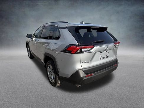 Used 2025 Toyota RAV4 XLE AWD/4WD image 3
