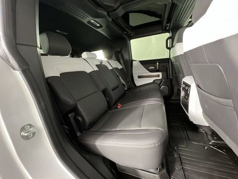 Used 2025 GMC Hummer EV 3X w/ LPO, Sport Package image 28