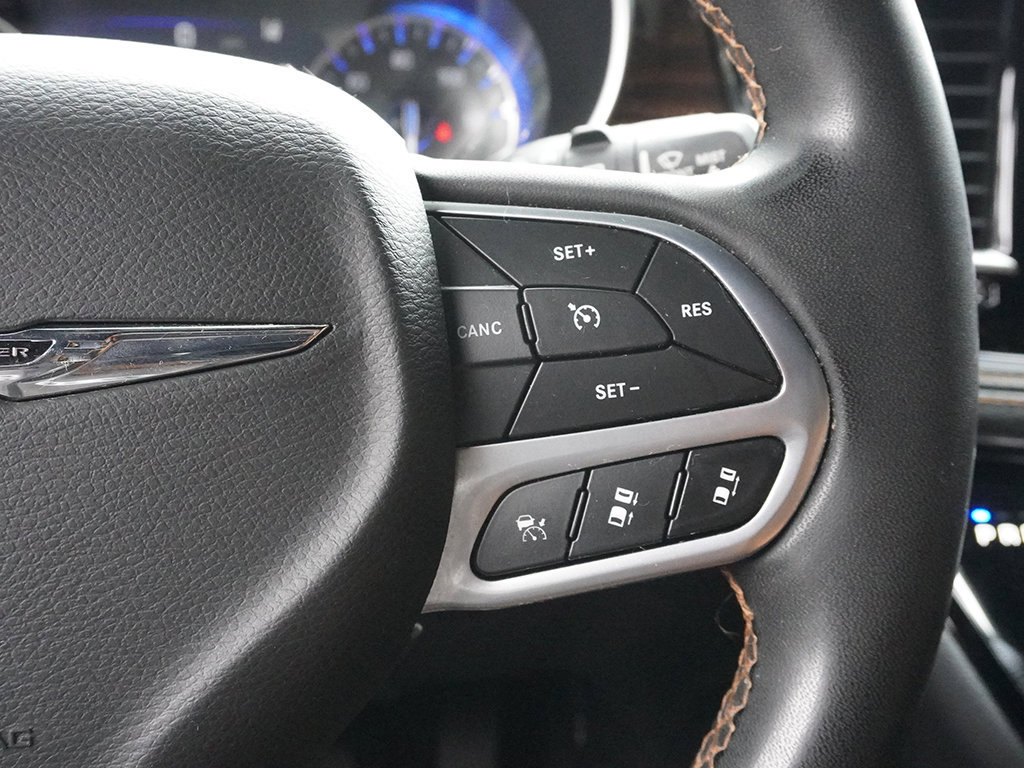 Used 2022 Chrysler Pacifica Pinnacle AWD/4WD image 55