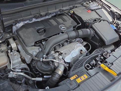 Certified 2023 Mercedes-Benz GLB 250 image 17
