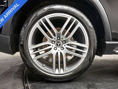Used 2023 Mercedes-Benz GLS 450 4MATIC image 38
