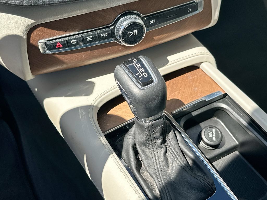 Used 2018 Volvo XC90 T6 Inscription w/ Convenience Package AWD/4WD image 22